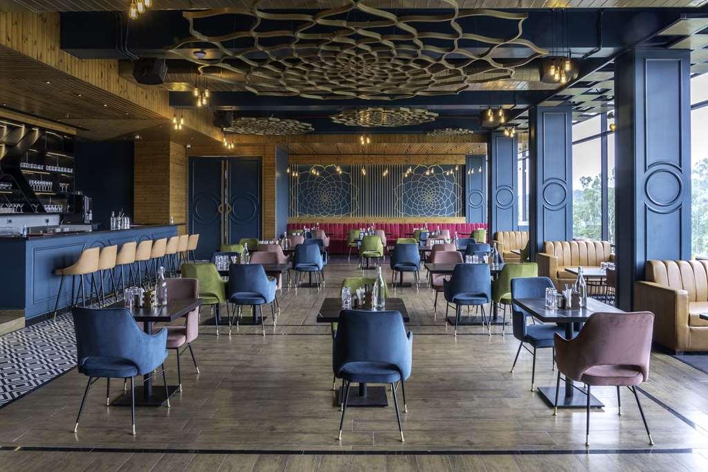 Clarion Hotel Epicure Dehradun Restaurant photo