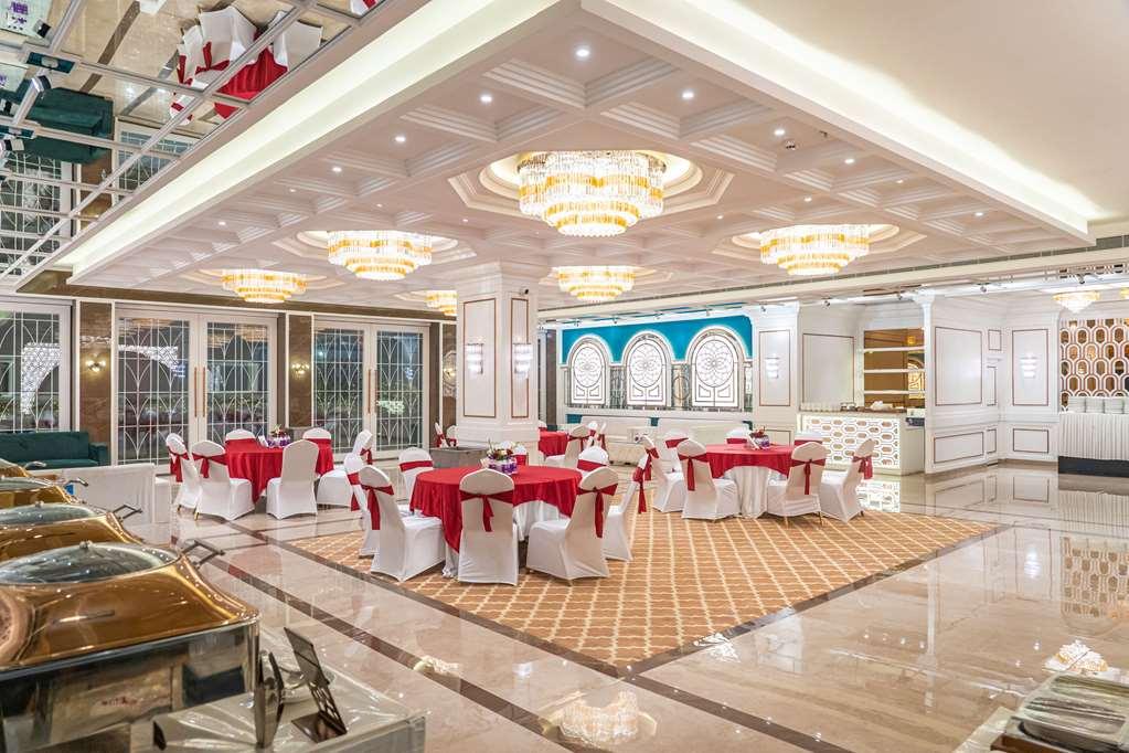 Clarion Hotel Epicure Dehradun Facilities photo